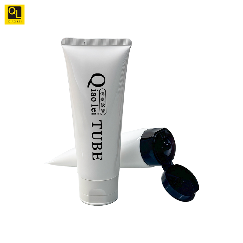 Facial cleanser cosmetic hose