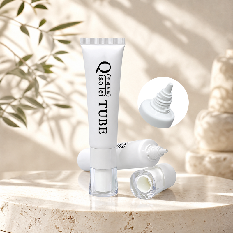 Flexible tube packaging of liquid foundation cosmetics